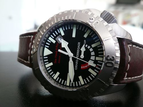 GIRARD-PERREGAUX SEA HAWK II PRO 3000 M