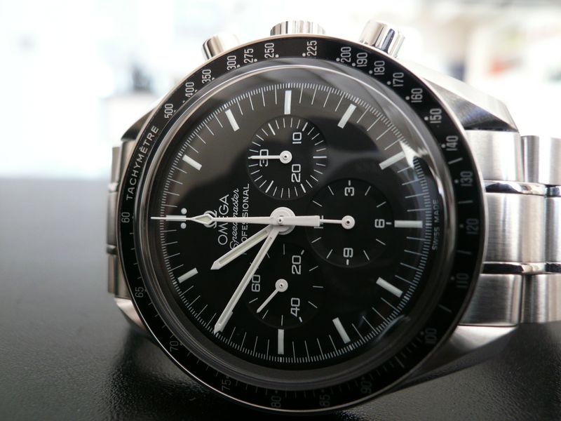 OMEGA SPEEDMASTER MOONWATCH
 	 
