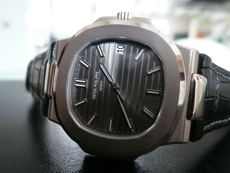 PATEK PHILIPPE NAUTILUS
 	 
