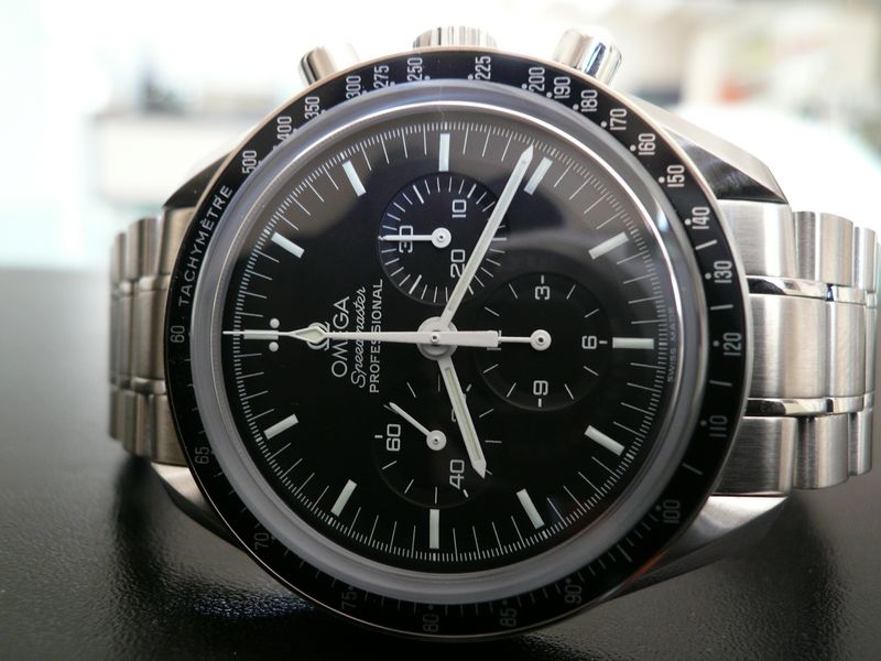 OMEGA SPEEDMASTER MOONWATCH
 	 
