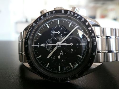 OMEGA SPEEDMASTER MOONWATCH