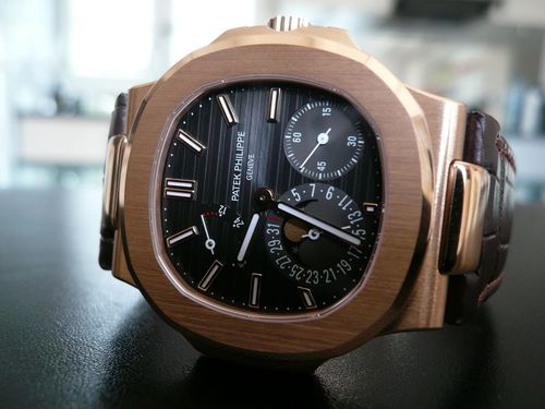 PATEK PHILIPPE NAUTILUS RESERVE DE MARCHE