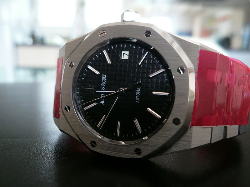 AUDEMARS PIGUET ROYAL OAK
 	 

