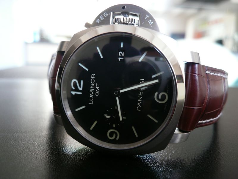 PANERAI LUMINOR 1950 3 DAYS GMT
 	 
