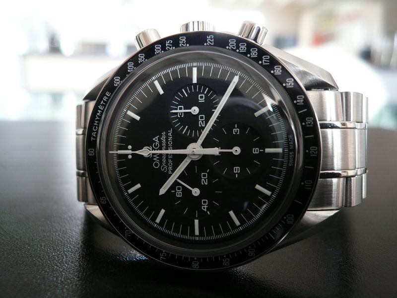 OMEGA SPEEDMASTER MOONWATCH
 	 
