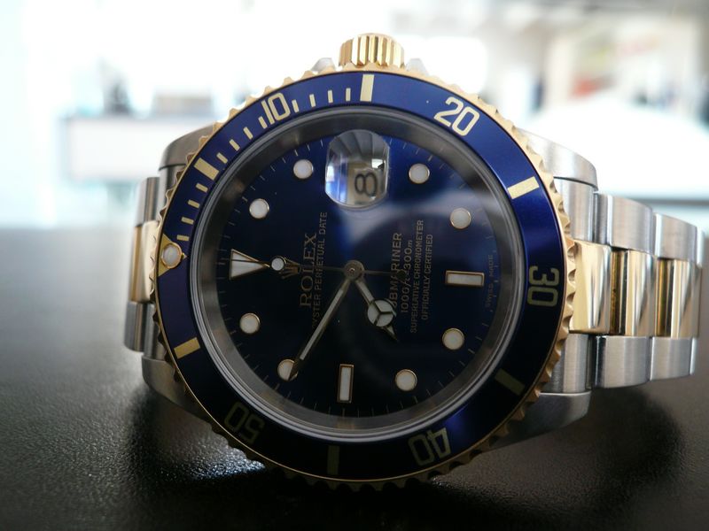ROLEX SUBMARINER DATE OR ET ACIER
 	 
