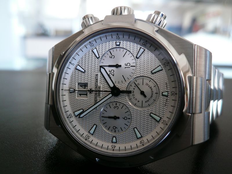 VACHERON CONSTANTIN OVERSEAS CHRONO
 	 
