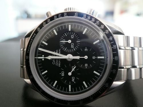 OMEGA SPEEDMASTER MOONWATCH