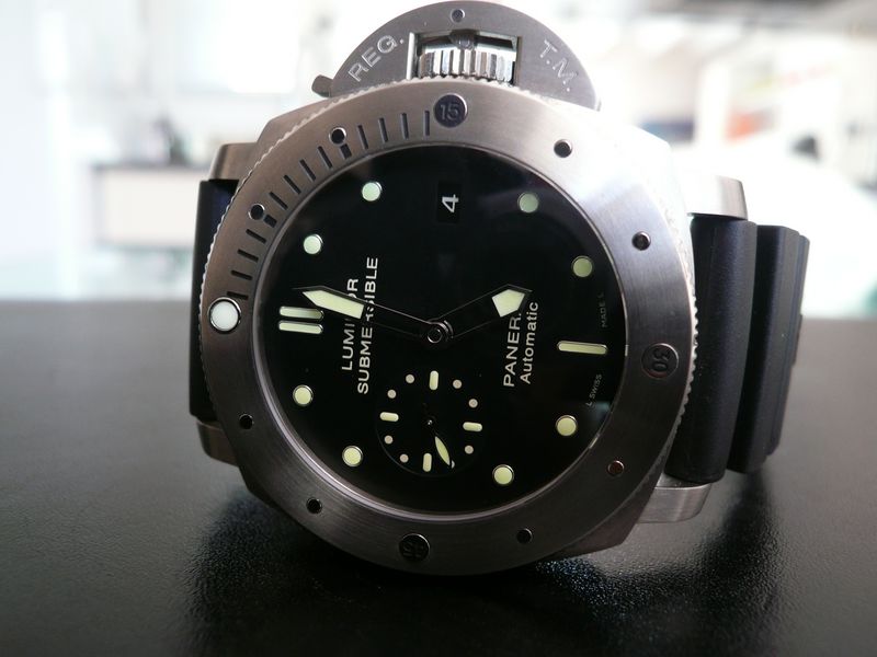 PANERAI LUMINOR SUBMERSIBLE 1950 3 DAYS
 	 
