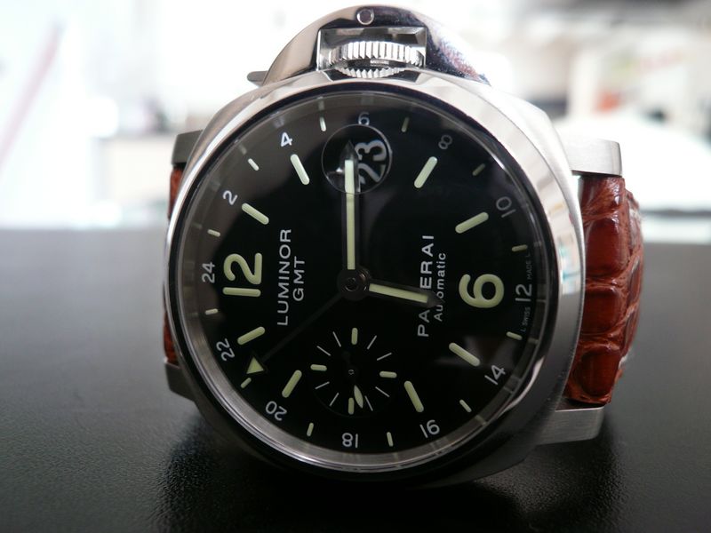 PANERAI LUMINOR GMT
 	 
