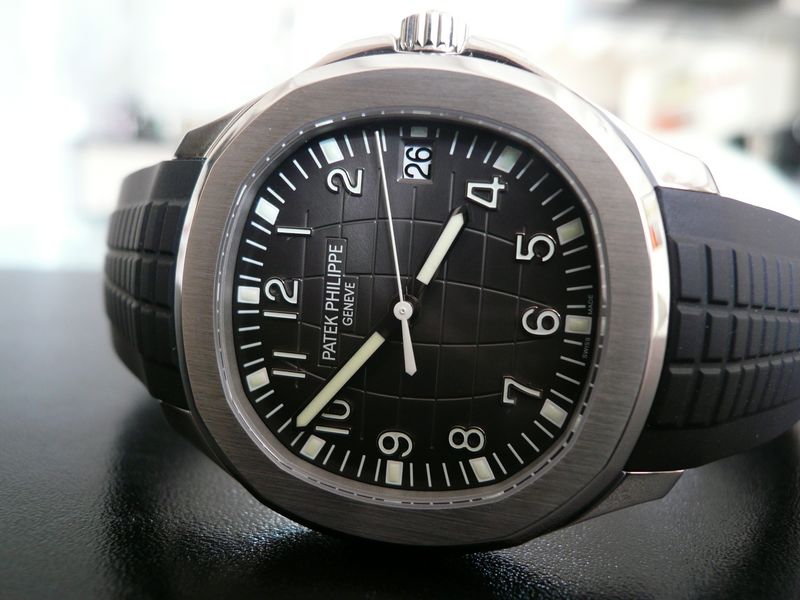 PATEK PHILIPPE AQUANAUT
 	 
