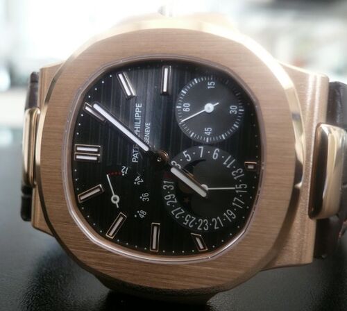 PATEK PHILIPPE NAUTILUS RESERVE DE MARCHE