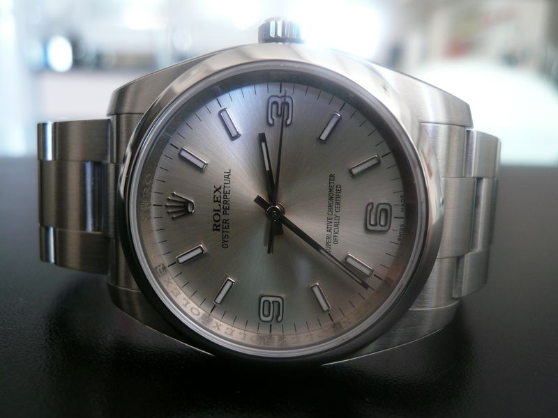 ROLEX OYSTER PERPETUAL
 	 
