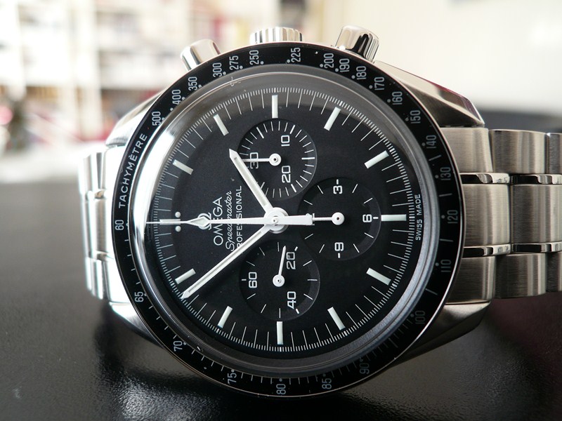 OMEGA SPEEDMASTER MOONWATCH
 	 
