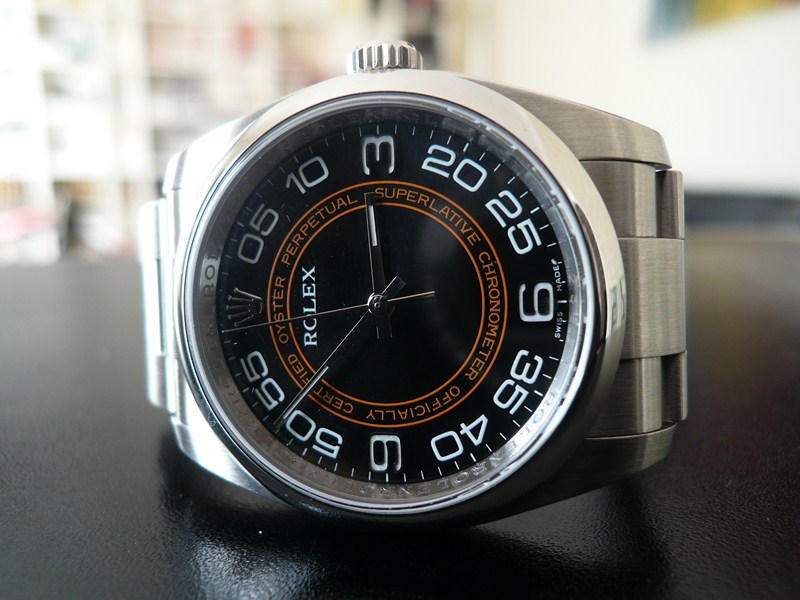 ROLEX OYSTER PERPETUAL
 	 
