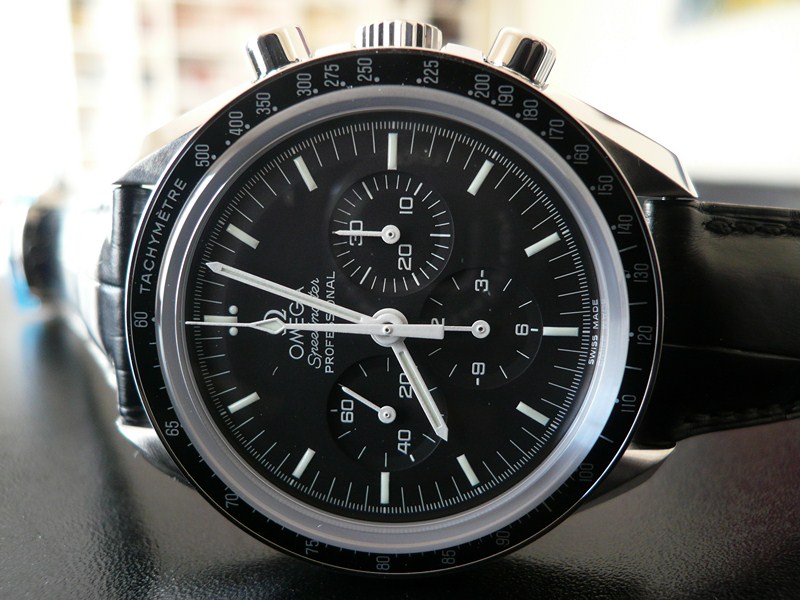 OMEGA SPEEDMASTER MOONWATCH
 	 
