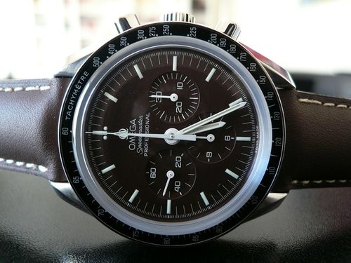 OMEGA SPEEDMASTER MOONWATCH