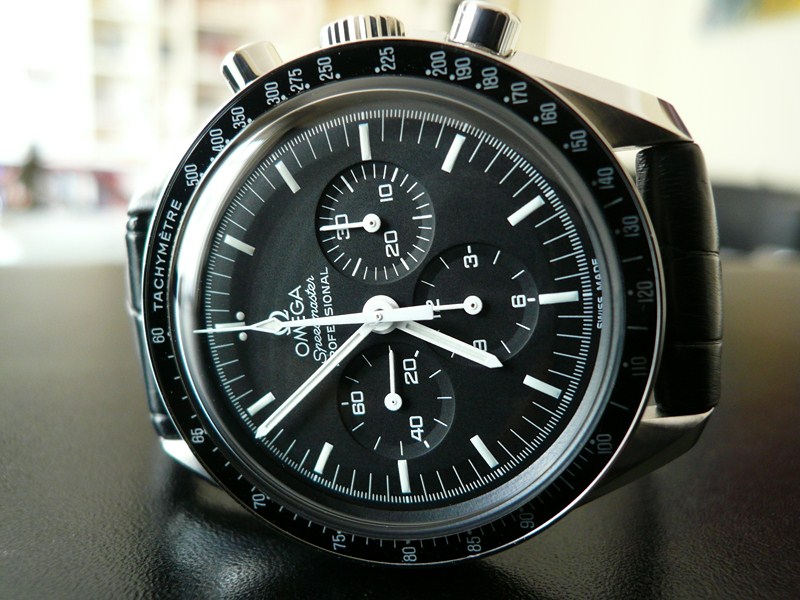 OMEGA SPEEDMASTER MOONWATCH
 	 
