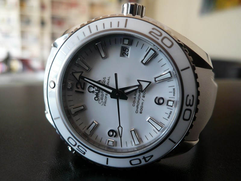 OMEGA SEAMASTER PLANET OCEAN 42 LUNETTE CERAMIQUE
 	 
