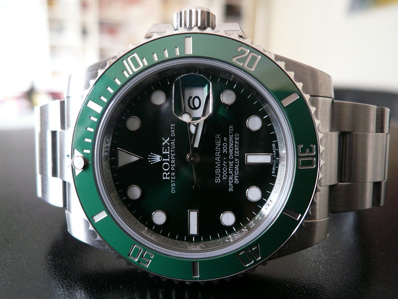 ROLEX SUBMARINER DATE CERAMIQUE LUNETTE VERTE
 	 
