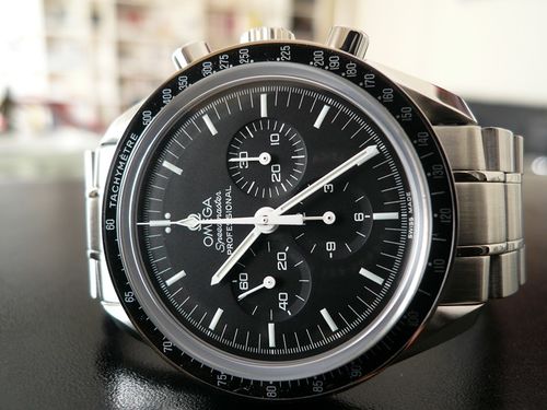 OMEGA SPEEDMASTER MOONWATCH