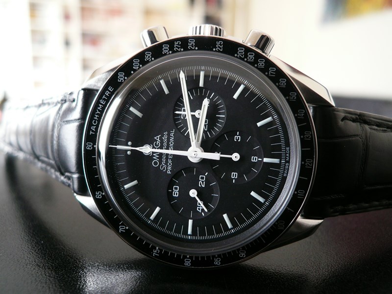 OMEGA SPEEDMASTER MOONWATCH
 	 
