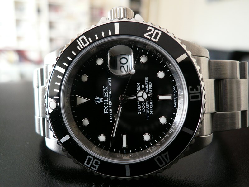 ROLEX SUBMARINER DATE
 	 
