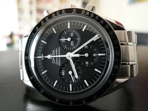 OMEGA SPEEDMASTER MOONWATCH