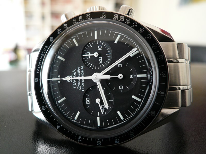 OMEGA SPEEDMASTER MOONWATCH
 	 
