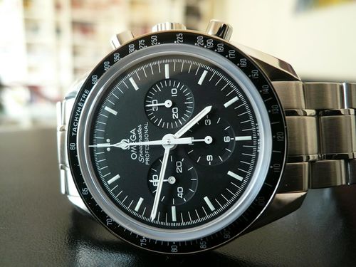 OMEGA SPEEDMASTER MOONWATCH