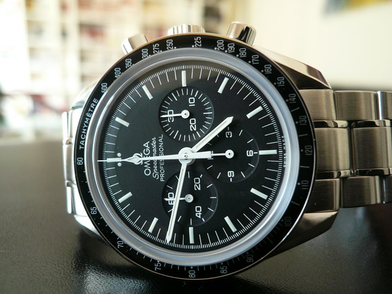 OMEGA SPEEDMASTER MOONWATCH
 	 
