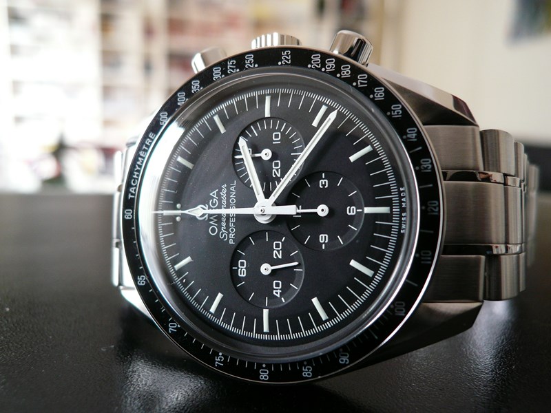 OMEGA SPEEDMASTER MOONWATCH
 	 
