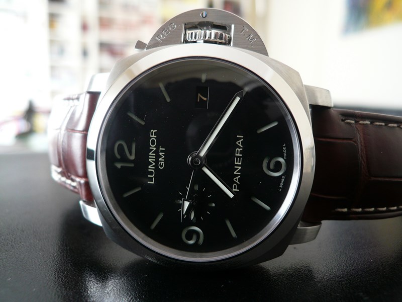 PANERAI LUMINOR 1950 3 DAYS GMT
 	 
