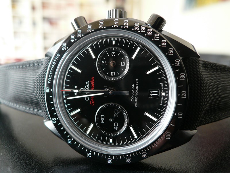 OMEGA SPEEDMASTER 'DARK SIDE OF THE MOON'
 	 
