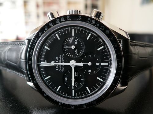 OMEGA SPEEDMASTER MOONWATCH