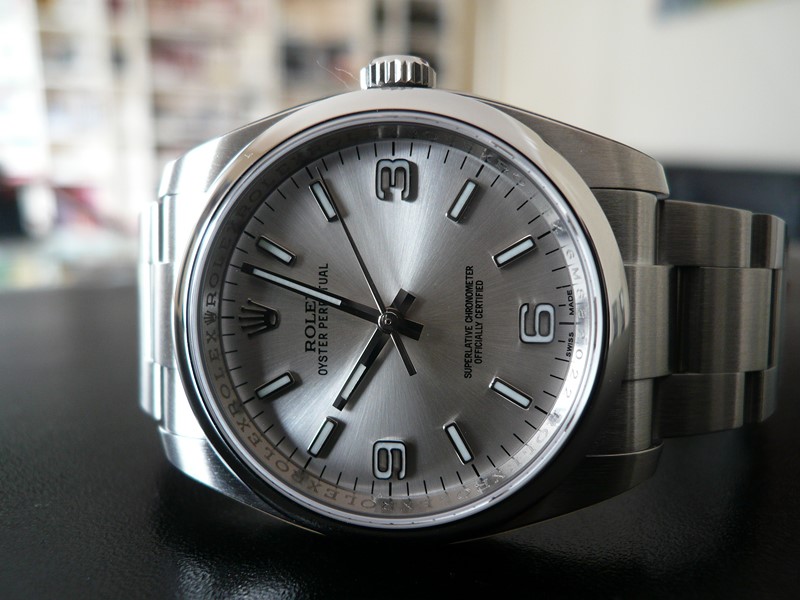 ROLEX OYSTER PERPETUAL
 	 
