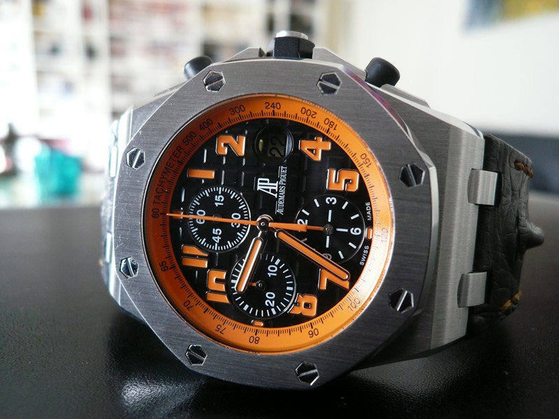 AUDEMARS PIGUET ROYAL OAK OFFSHORE VOLCANO
 	 
