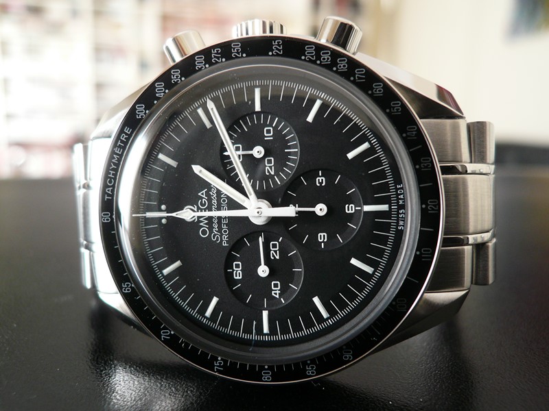 OMEGA SPEEDMASTER MOONWATCH
 	 
