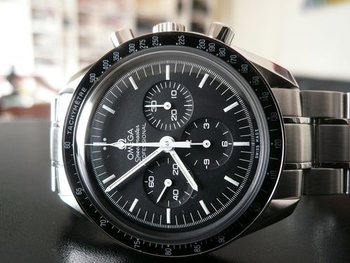 OMEGA SPEEDMASTER MOONWATCH