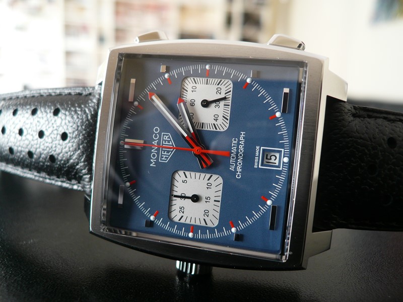 TAG HEUER MONACO CALIBRE 11
 	 
