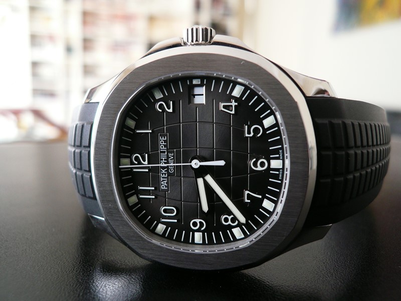 PATEK PHILIPPE AQUANAUT
 	 
