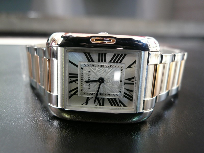 CARTIER TANK ANGLAISE