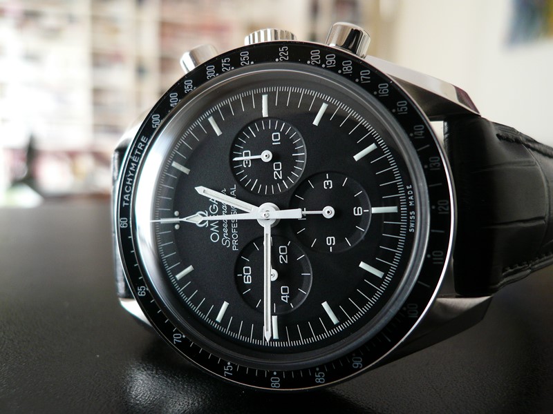 OMEGA SPEEDMASTER MOONWATCH
 	 
