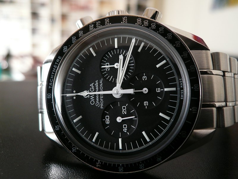 OMEGA SPEEDMASTER MOONWATCH
 	 
