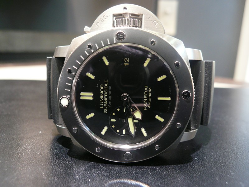 PANERAI LUMINOR SUBMERSIBLE AMAGNETIC
 	 
