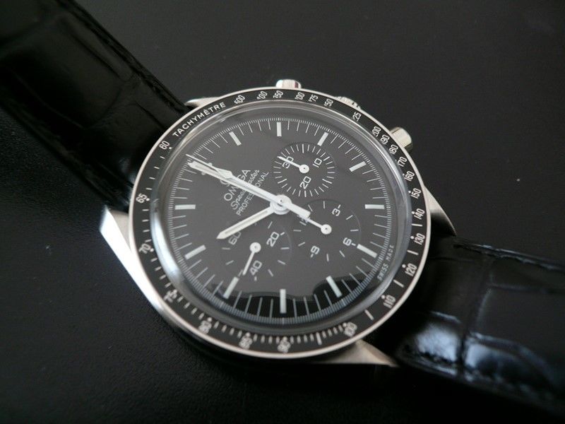 photo n°2 : OMEGA SPEEDMASTER MOONWATCH