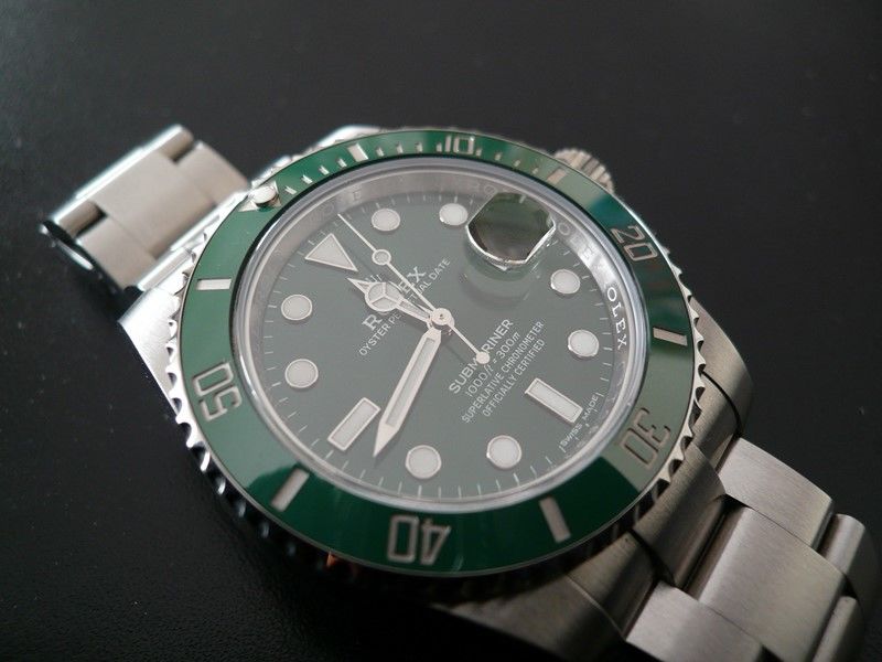 photo n°2 : ROLEX SUBMARINER DATE HULK