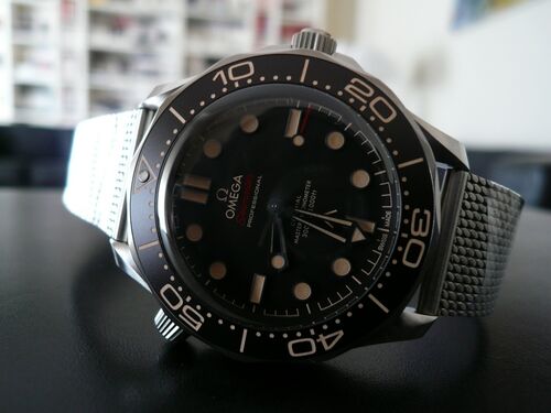 OMEGA SEAMASTER DIVER 300M '007 NO TIME TO DIE'