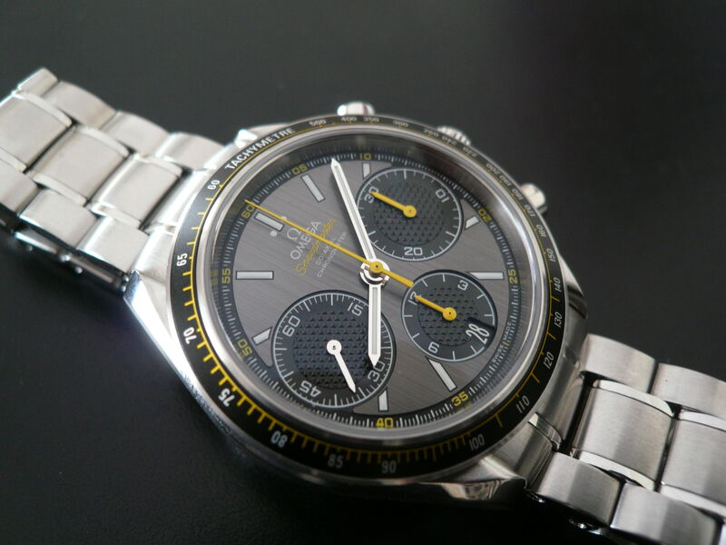 photo n°2 : OMEGA SPEEDMASTER RACING