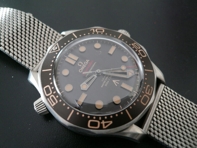 photo n°2 : OMEGA SEAMASTER DIVER 300M '007 NO TIME TO DIE'